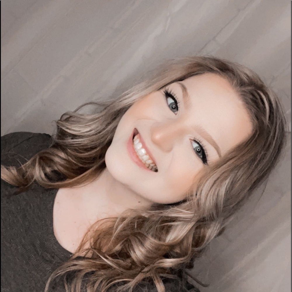 Meet your Posher, Halie